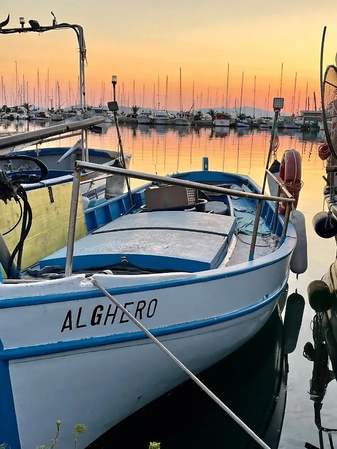 Botel Houseboat Seabreeze Hotel Alghero