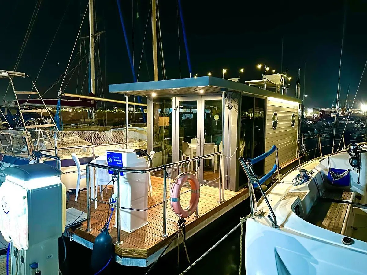 Hotel Houseboat Seabreeze Alghero Italien