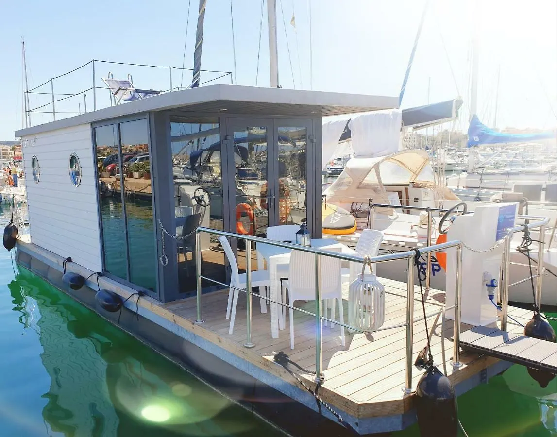 Botel Hotel Houseboat Seabreeze Alghero